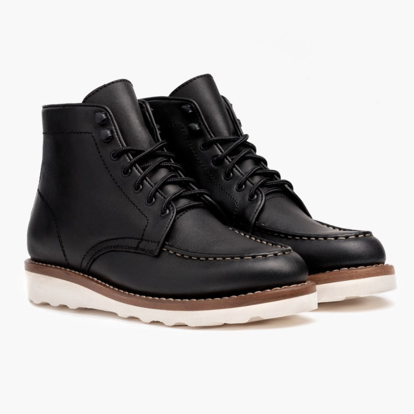 Diplomat Black Leather Boots