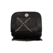 
Close-Up Detail of Classic Collar & Heavy-Duty Zipper Hardware on Nebra Full-Grain Leather Phone Bag
